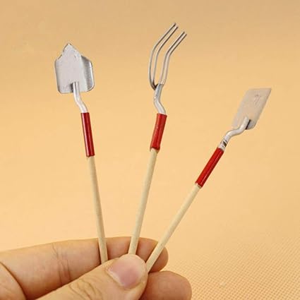 Leoie 3Pcs/Set Mini Outdoor Garden Tools Modeling for 1:12 Doll House