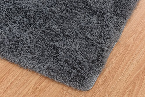 Living Room Bedroom Rugs, MBIGM Ultra Soft Modern Area Rugs Thick Shaggy Play Nursery Rug With Non-Slip Carpet Pad For Living Room Bedroom 4 Feet By 5.2 Feet, Grey