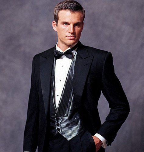 Vogue Patterns V7488 Men's Vests