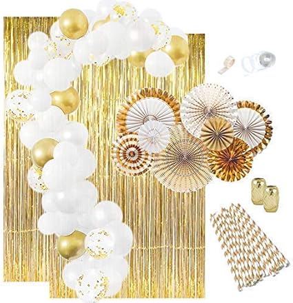 oro con cortina de flecos y globos