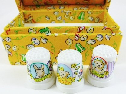 THE MUFFY VANDERBEAR COLLECTION ~ "The Sewing Lesson" box of 3 thimbles
