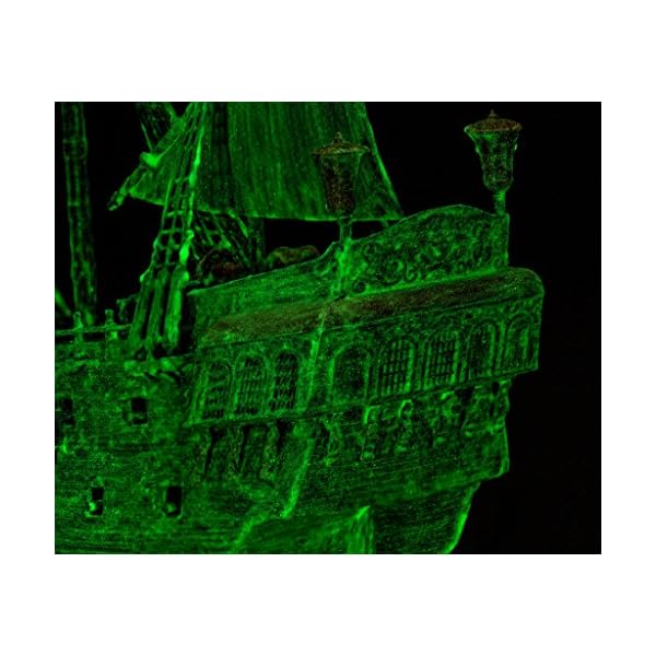 Revell Modellbausatz Geisterschiff I Piratenschiff mit Nachtleuchtfarbe I Easy-Click-System fÃ¼r einfachen Zusammenbau I Detailliertes Modell fÃ¼r Kinder und Erwachsene ab 10 Jahren – Bild 6