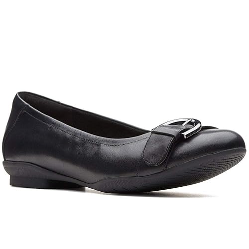 clarks ladies slip on shoes