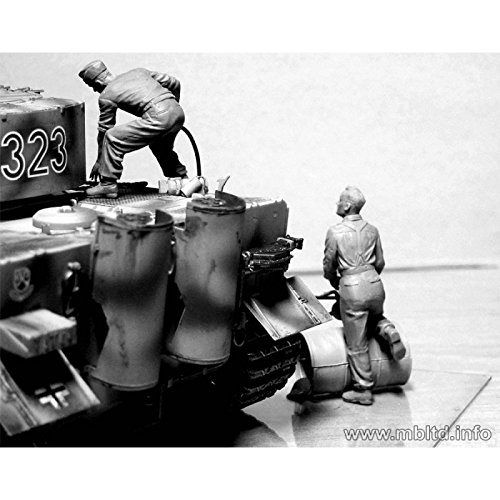 Master Box Models "German Tankmen" WWII Era - 5 Figures Set (1/35 Scale)