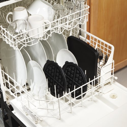 Hamilton Beach Flip Belgian Waffle Maker with NonStick Removable