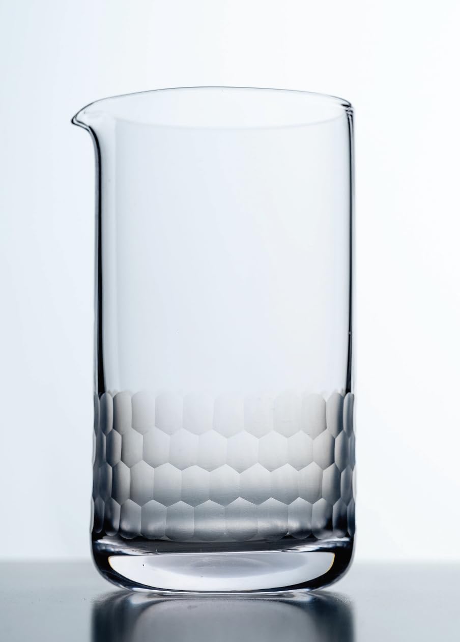 Cocktail Mixing Glass - Honeycomb Hammered Bar Mixer Pitcher for Stirred Drink - Seamless and Handcrafted of Crystal Glass, 24-ounce
