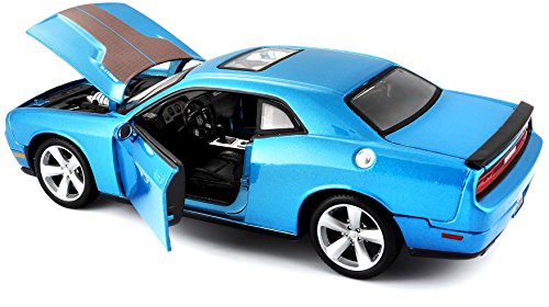 Maisto 1:24 Scale 2008 Dodge Challenger SRT8 Diecast Vehicle (COLORS VARY)