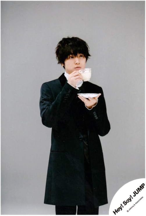 Amazon 公式 Hey Say Jump 伊野尾慧 生写真 8 マエヲムケ Pv ジャケ写撮影 ファングッズ アイドル 芸能人グッズ 通販