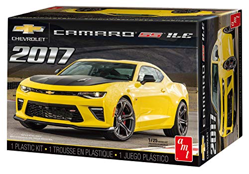 AMT AMT1074 1:25 2017 Chevy Camaro SS 1LE