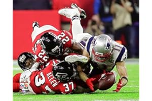 LEGENDS GALLERY New England Patriots Julian Edelman Makes The Catch Of A Lifetime During Super Bowl LI 8x10 Photo Picture
