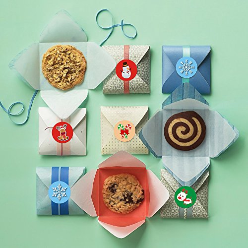 Moon Boat 600PCS Christmas Holiday Stickers Roll - Card Envelopes Stocking Xmas Party Favors Supplies