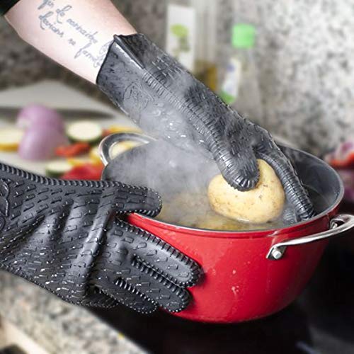 Grill Pigs BBQ Oven Gloves Heat Resistant Oven Mitts Lifetime Replacement Silicone Kitchen Gloves for Grilling or Cooking Waterproof Pot Holder Best Barbecue Hot Food Handling Set of 2