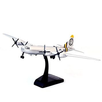 New Ray Classic Plane, B-29 Super Fortress with Plastic Stand, 1/100 Scale (Silver)