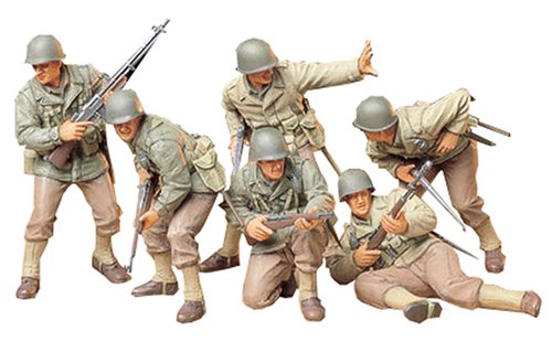 Tamiya 35192Â â€“Â 1: 35Â WWII Figures Set US Infantry Attack (6)