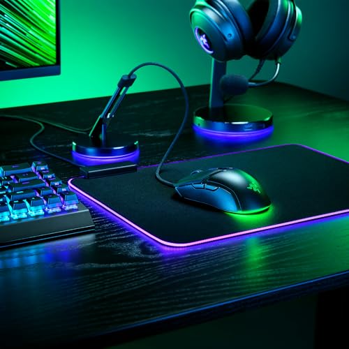 Razer Cobra - Leichte kabelgebundene Gaming-Maus mit Chroma RGB (Federleichte 57 g, Optische Maus-Switches der 3. Gen, Chroma-Beleuchtung mit Unterbodenbeleuchtung, Präzise Sensor-Anpassungen) Schwarz 2
