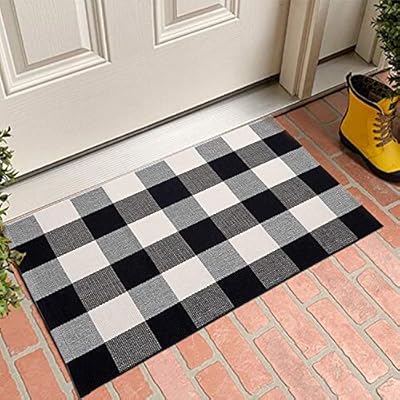 Mubin Buffalo Plaid Door Mat Rug Black White Check Rugs 23 5 X 35 4 Inches Hand Woven Indoor Or Outdoor Rugs For Layered Door Mats Washable Carpet For Front Porch Kitchen Farmhouse Entryway Amazon Sg Home