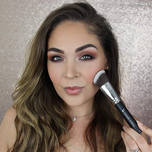 Kabuki Face Makeup Brush Set - Best 5 pc Large Face Brushes with Case for Foundation, Blush, Bronzer, Concealer, Mineral Powder Cosmetic Applicator Soft Dense Synthetic Vegan Brochas de Maquillaje