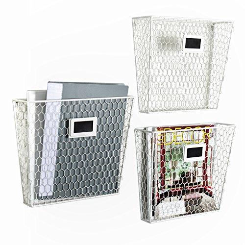 Wall mounted white metal chicken wire mail sorter / mag…