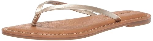 Amazon Essentials Women's Thong Sandal, Gold, 5