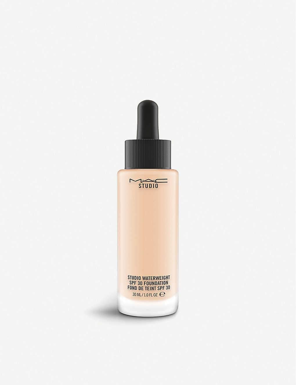 MAC Studio Waterweight Foundation SPF30 30ml NW15, Medium Hot, 30 ml (Pack of 1)