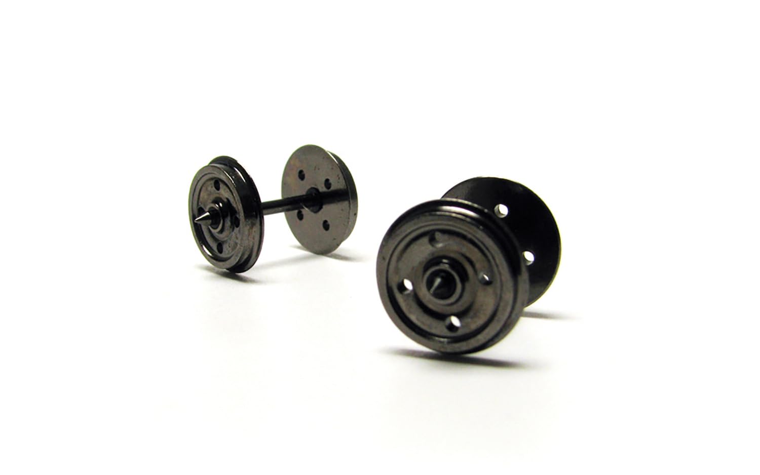 Hornby R8234 14.1mm Disc Wheels - 4 hole - Spare Parts and Train Accessories for Hornby OO Gauge Model Railway Sets, Coupling and Modelling Tools - Disc Wheels (Pack of 10), Scale 1:76