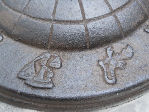 2 Iron+Armillary+Sundial+with+Arrow