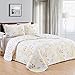 Great Bay Home Floral King Quilt Set with Shams, Yellow Floral Bedding Set, All-Season, Lightweight Bedspread. Reversible. Farmhouse Bedding. (King, Helene)