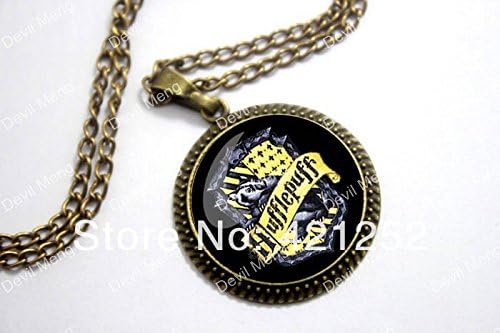 Pretty Lee 2015 Fashion Hogwarts Hufflepuff Crest Pendant Necklace Antique Glass Christmas gift