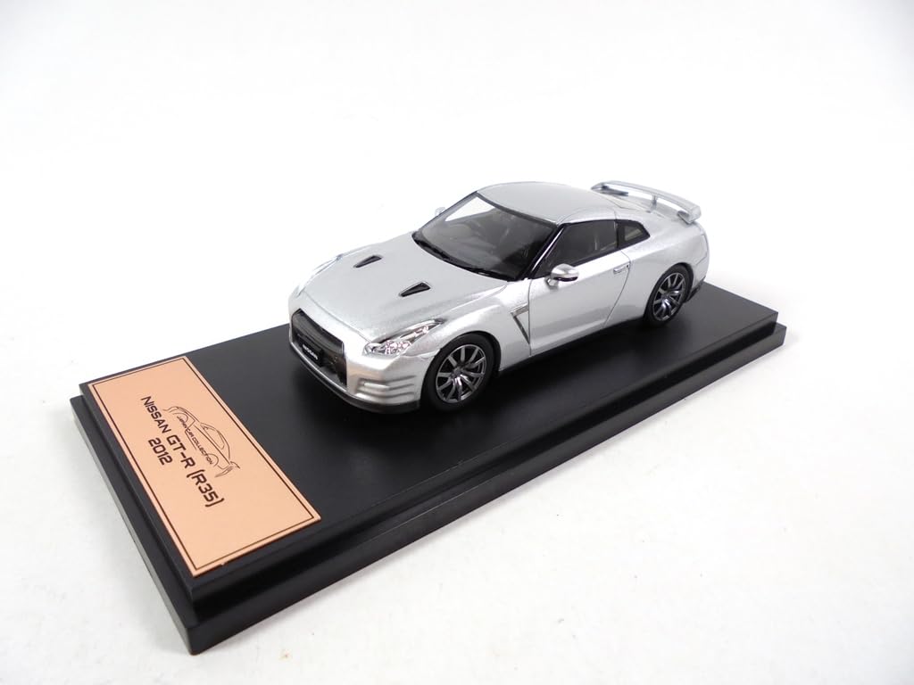 OPO 10 - Collectible miniature car 1/43 compatible with Nissan Skyline GT-R R35 2012 - JPL20