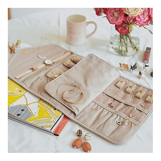 bagsmart-Travel-Jewelry-Organizer-Roll-Foldable-Jewelry-Case-for-Journey-Rings-Necklaces-Bracelets-Earrings-Black bagsmart-Travel-Jewelry-Organizer-Roll-Foldable-Jewelry-Case-for-Journey-Rings-Necklaces-Bracelets-Earrings-Black