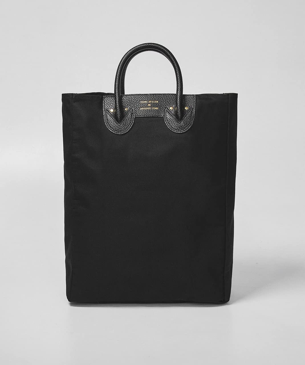 YOUNG & OLSEN The DRYGOODS STORE PACKABLE BAG BOOK BLACK:5/7発売【ムック本付録】折りたためるヤングアンドオルセン パッカブルバッグ(黒)