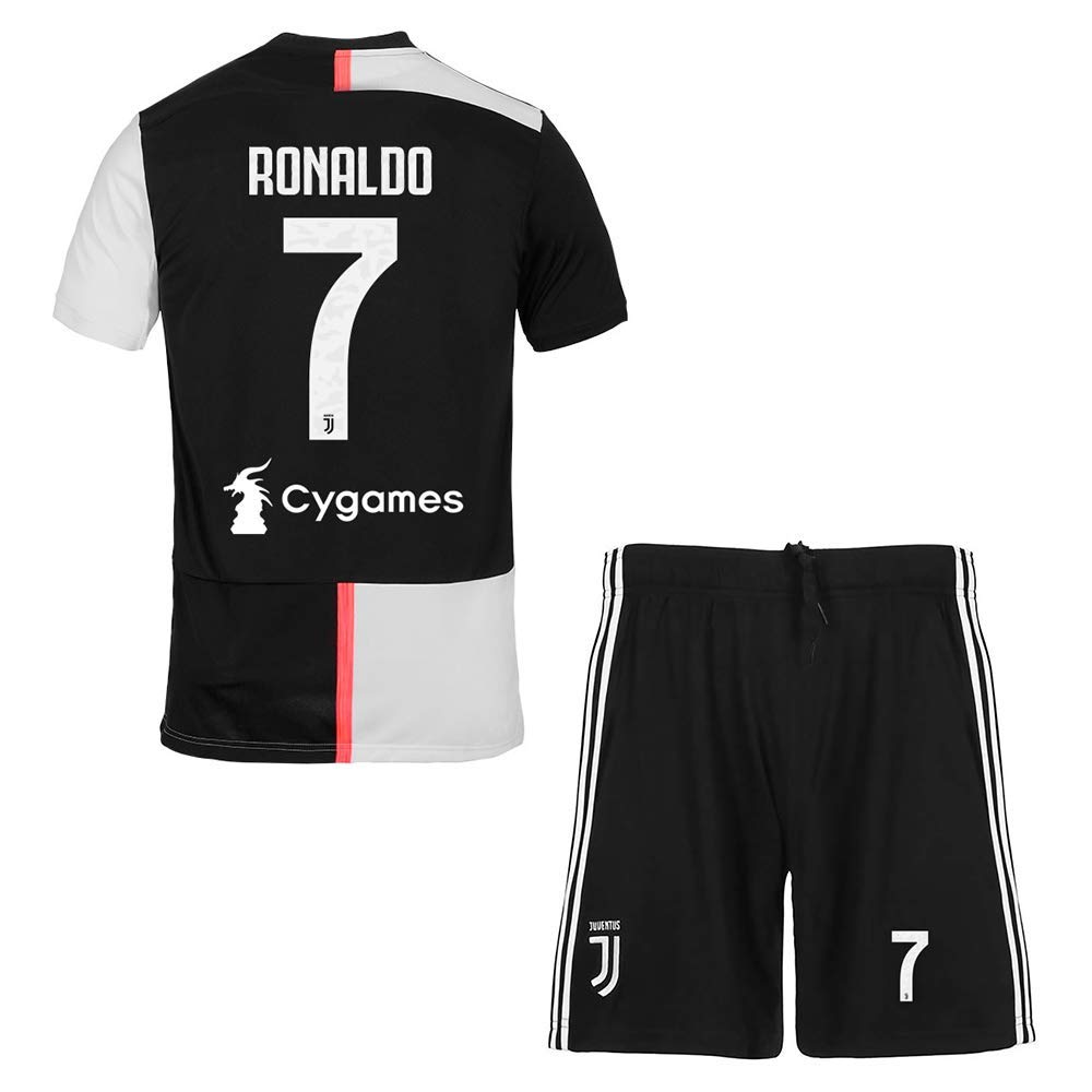 maglia e pantaloncini juventus