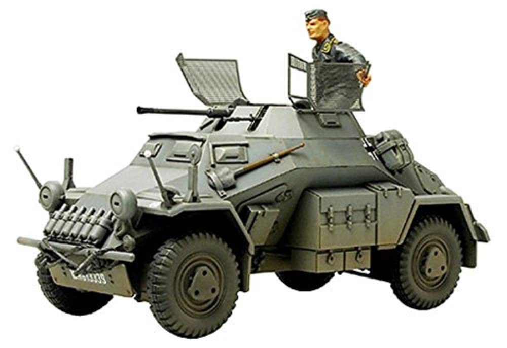 Tamiya 300035270 – 1: 35 WWII Special Purpose Vehicle 222 (1)