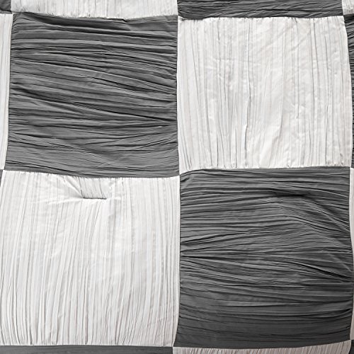 Black and White King size 102x90 Bedding Comforter Chessboard Pattern Down Alternative with Pleat Surface and Grey Reverse Side by Bedsure