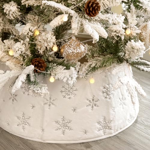 Faux Fur Christmas Tree Collar Rustic White
