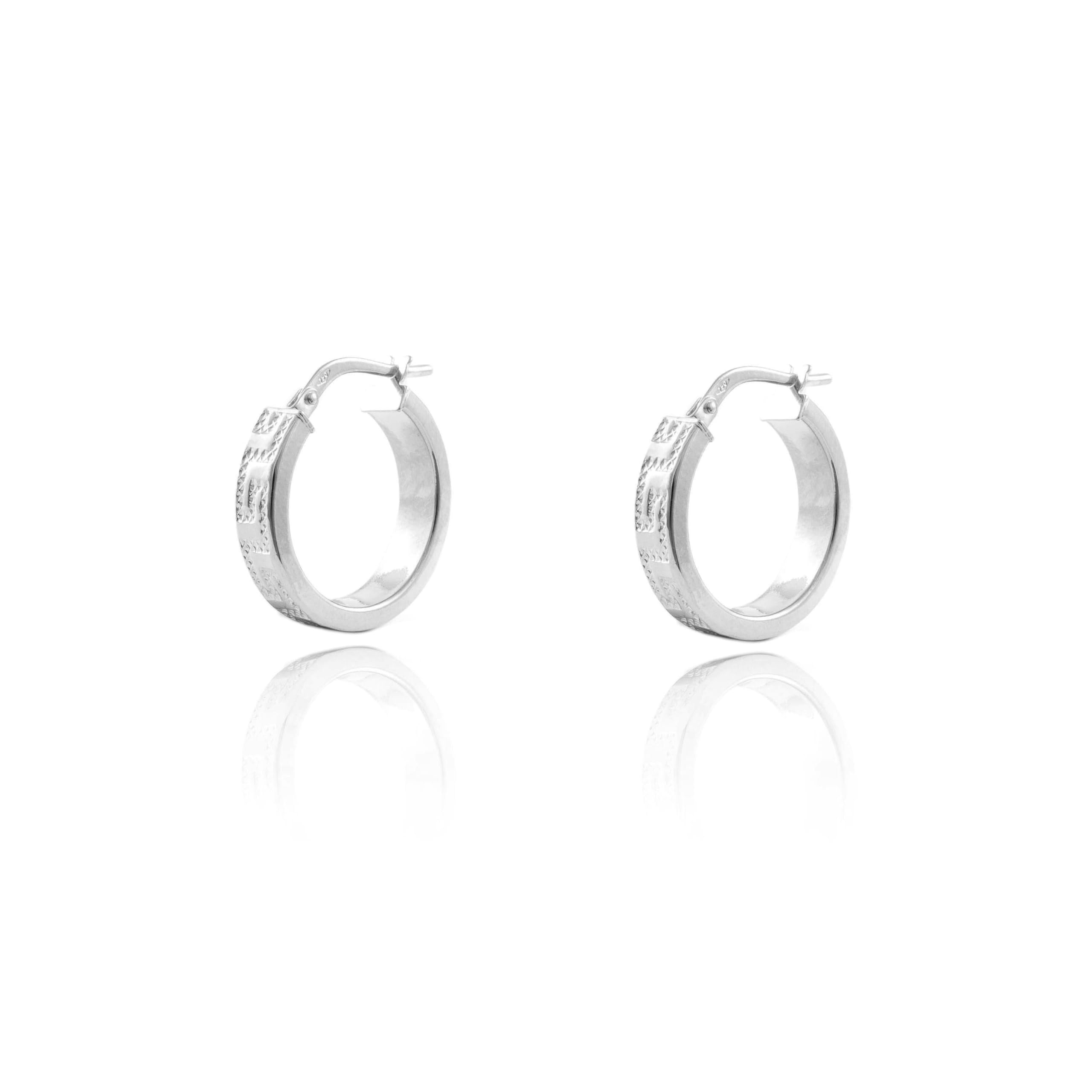 18ct White Gold hoop Earrings 18x4mm