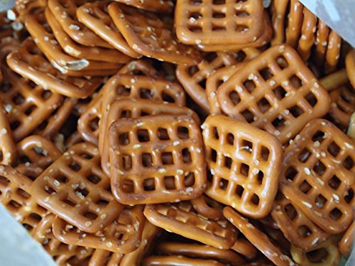 Amazon.com: Snacks (Fat Free Waffle Pretzels, 1 LB)