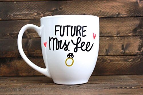 Future Mrs Mug // Wedding // Engagement // Hand Painted Wedding Gift // Hand Painted Engagement Gift // Custom Mug // Hand Painted Mug // Coffee Lover // Coffee Mug // Mugs // Fiance // Feyonce