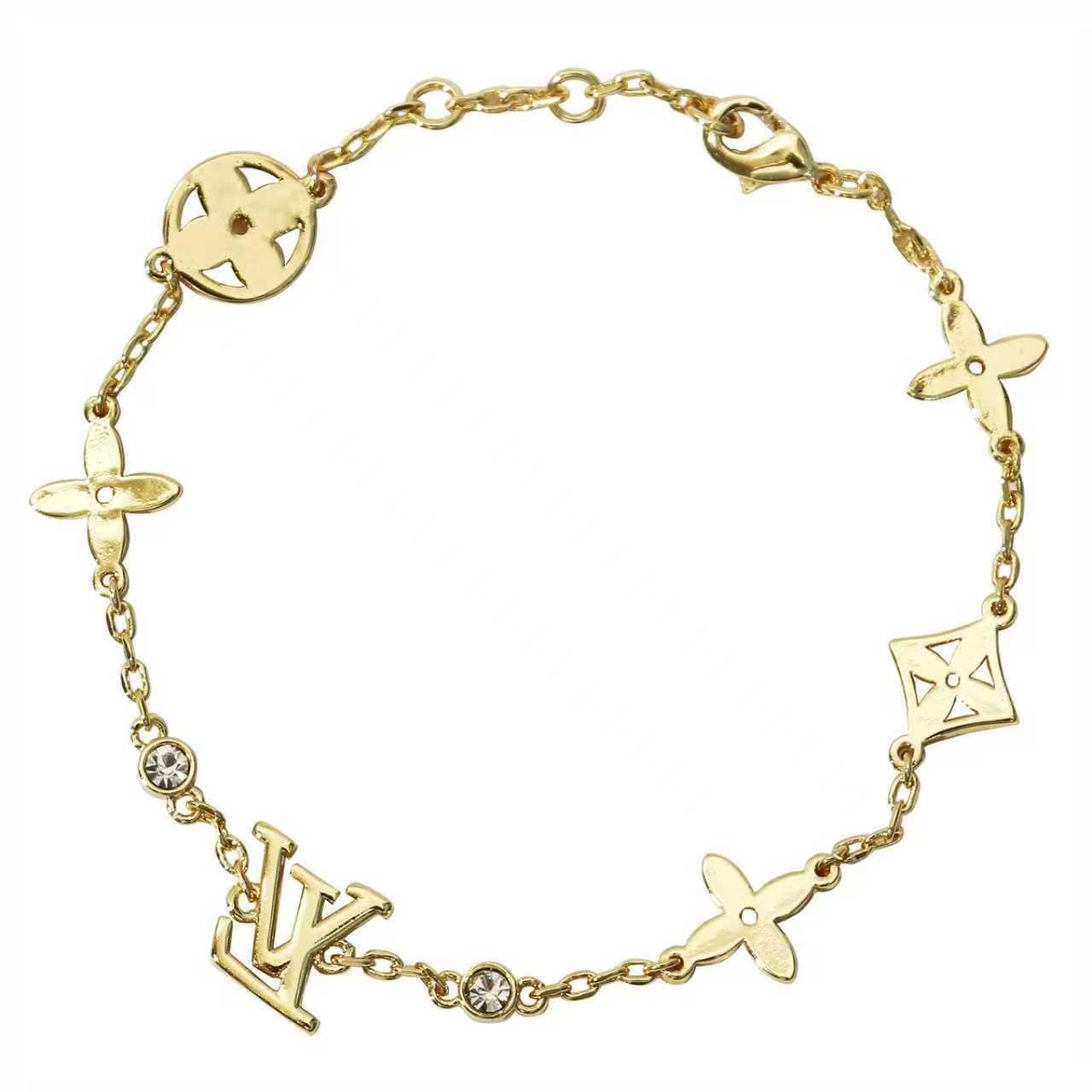 18K Gold Plated Women's Bracelet - Hypoallergenic Adjustable Chain, Minimalist and Sophisticated Jewelry