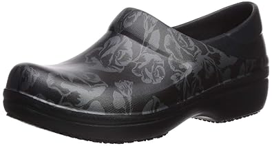 crocs nursing shoes amazon