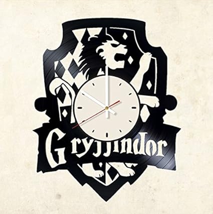 Amazon Com Harry Potter Gryffindor Vinyl Wall Clock