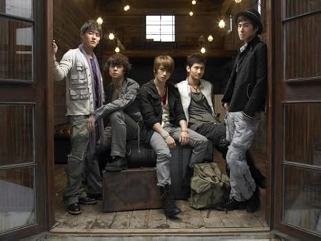 Share The World ウィーアー ジャケットb 東方神起 アジアンポップ ミュージック Amazon