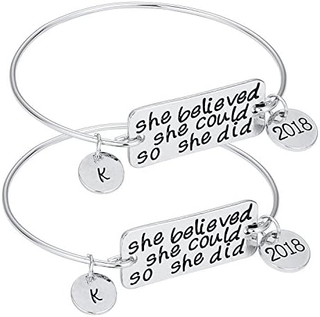2 Pieces She Believed She Could So She Did 2018 Charm Bracelet Inspirational Bangle Perfect Gift for Graduation (Silver)