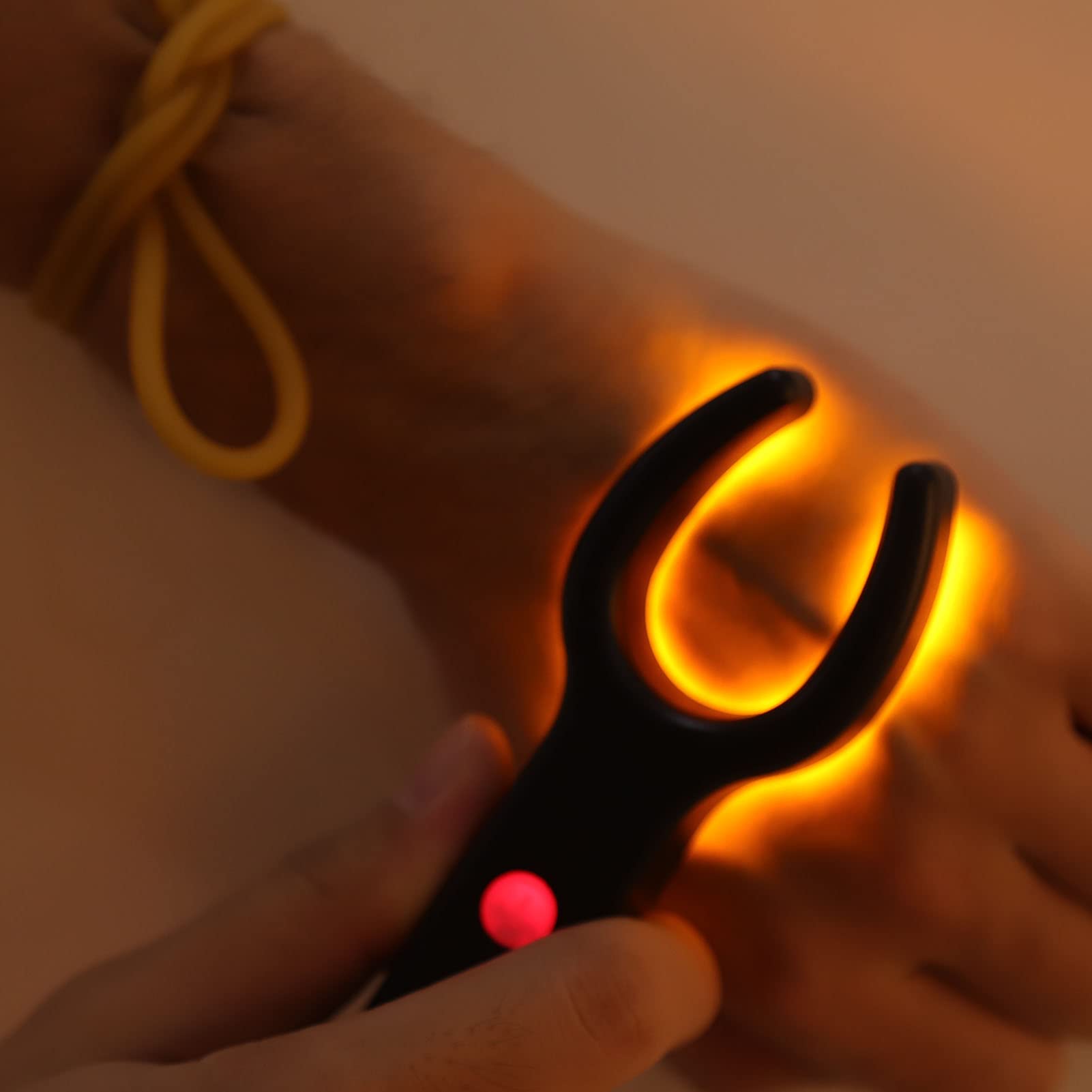 Oreq Vein Finder Viewer, USB Handhold Vein Detector Vein Finder Light with Tourniquet for IV Access, Phlebotomy, Vein Locator Vascular Display Instrument for Hospital, Doctor, Nurse