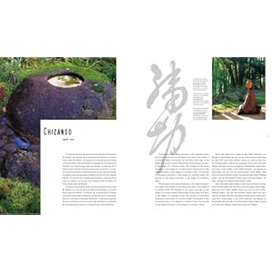 Living in Japan (English, German and French Edition)