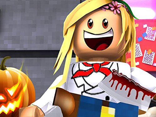 Little Kelly Opens a Halloween Restaurant