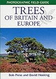 Front cover for the book Trees of Britain and Europe (Photographic Field Guides) by Bob Press