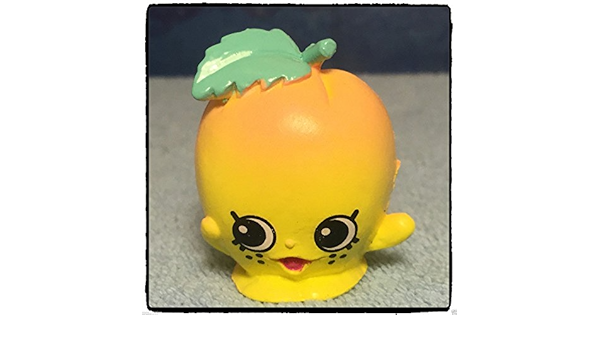 Amazon Com 16 Shopkins Figures April Apricot Yellow 010 Season 4 By Moose Toys Everything Else
