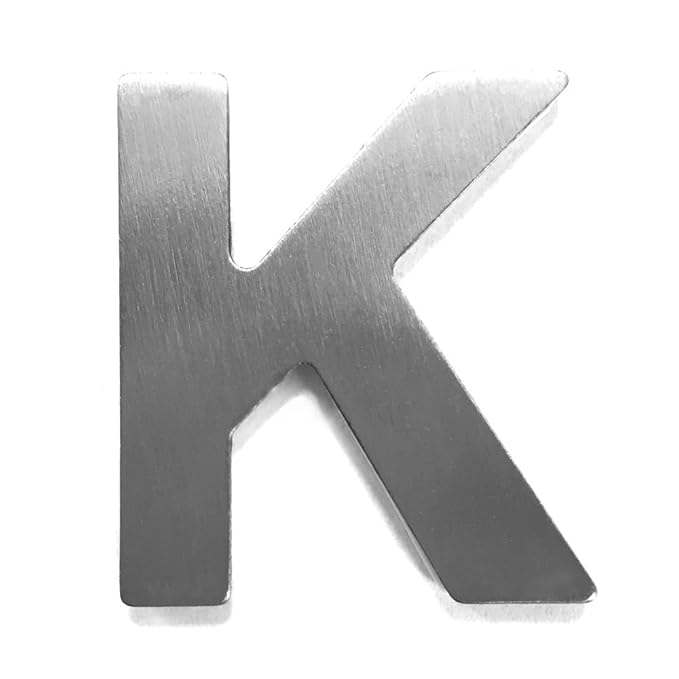 Individueller Metall-Buchstabe “K” aus gebürstetem Edelstahl – Höhe 4cm – Hausnummer, Zimmerbeschriftung, Bürobeschriftung, T