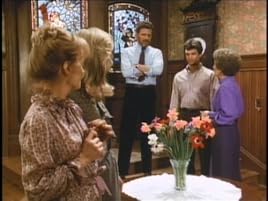 Amazon.com: Falcon Crest: The Complete First Season : Jane Wyman ...